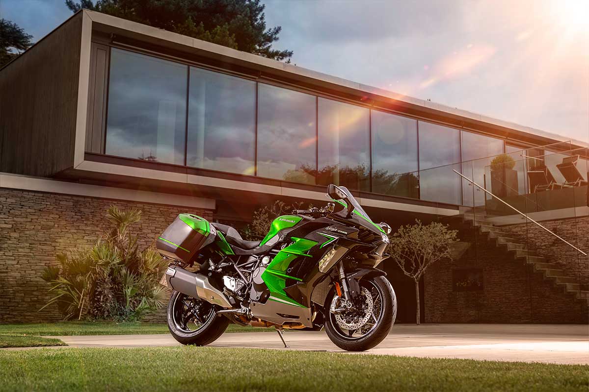 2022 NINJA H2 SX SE