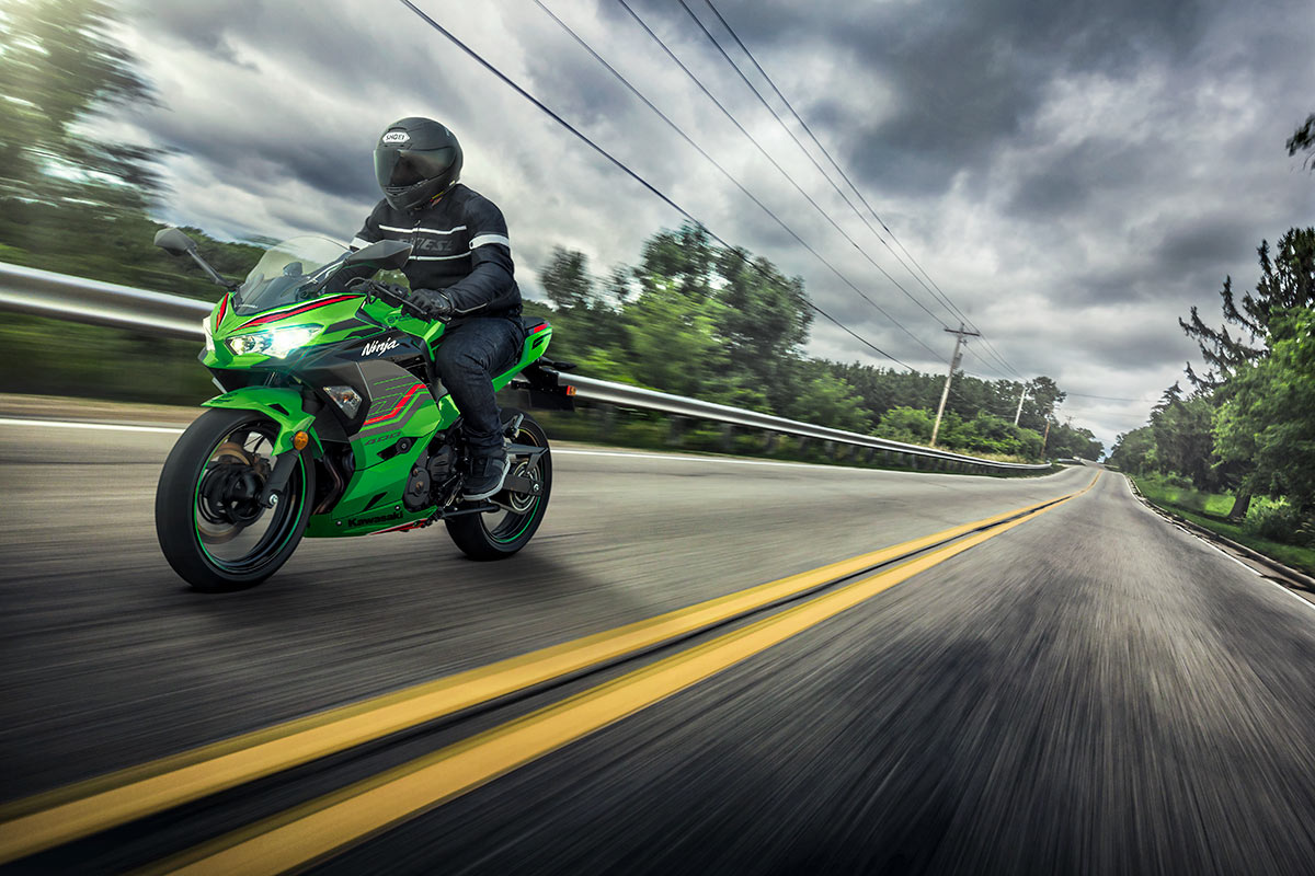 2023 NINJA 400