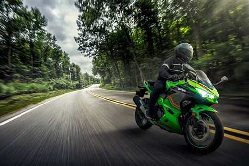 2023 NINJA 400
