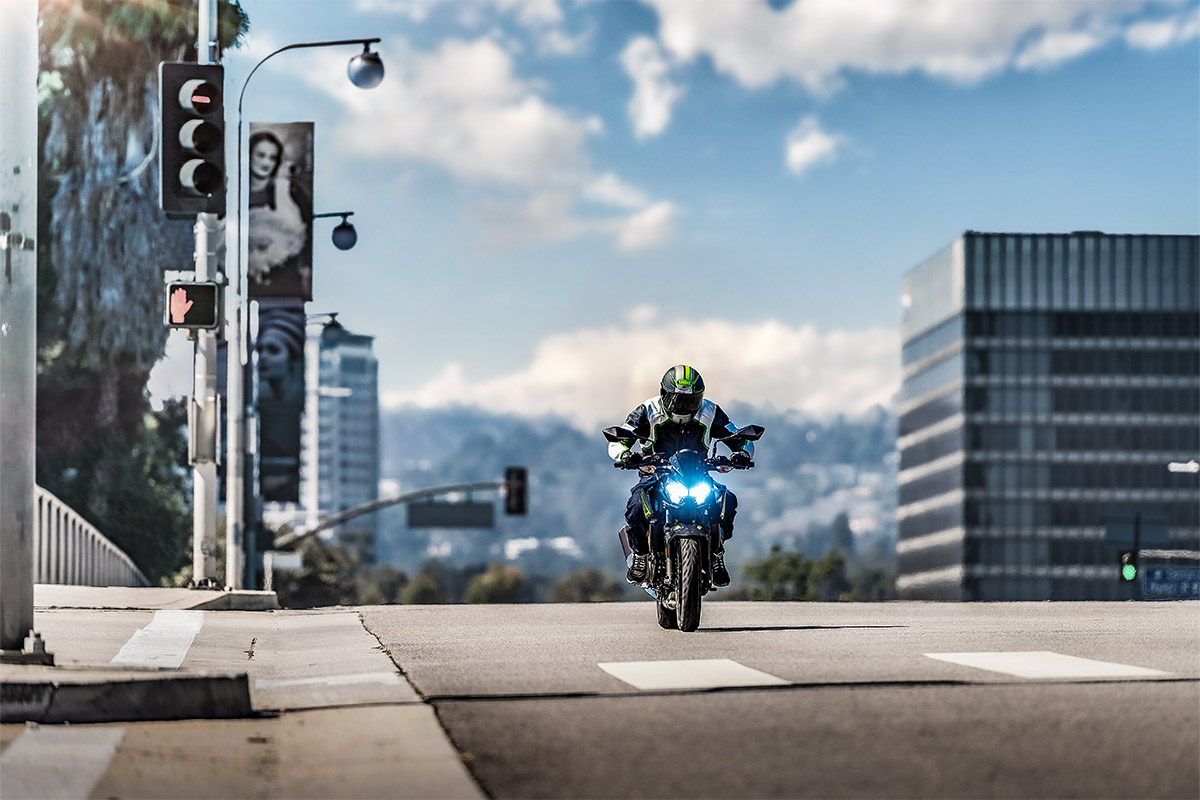 2023 Z400