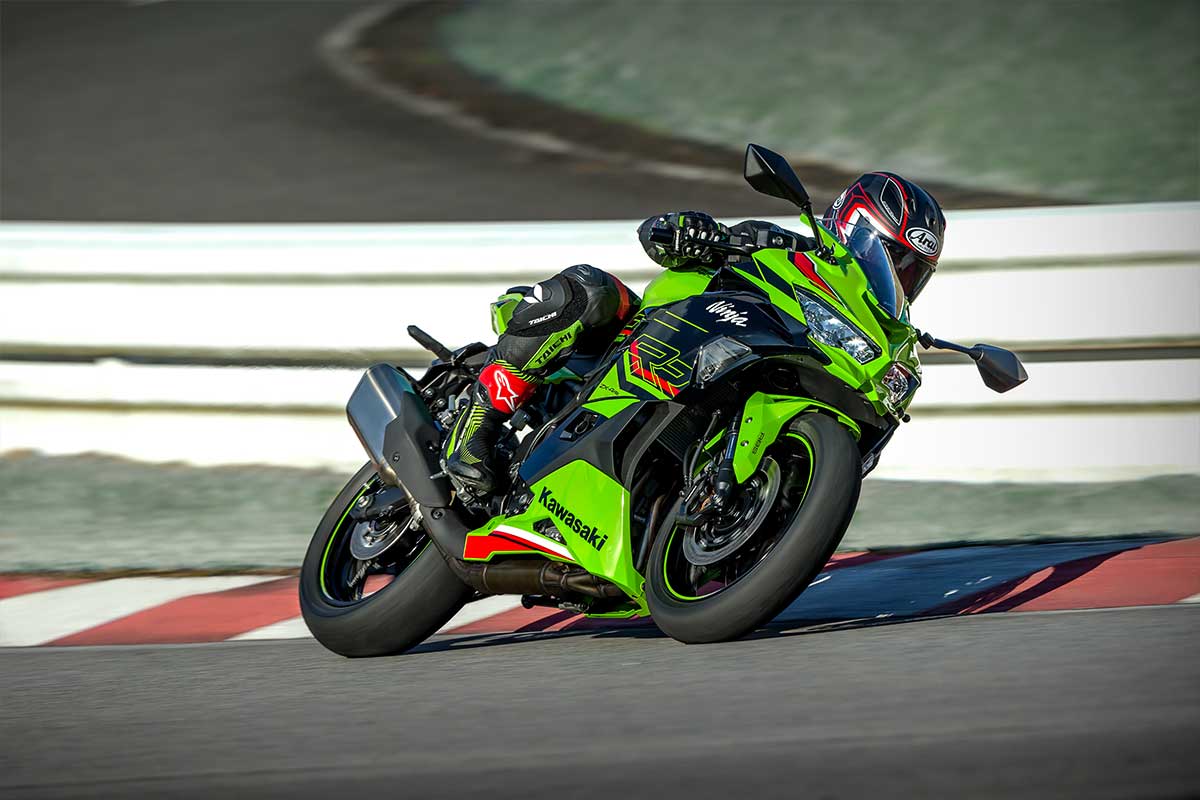 2024 NINJA ZX-4RR 摩托车|川崎摩托（上海）有限公司