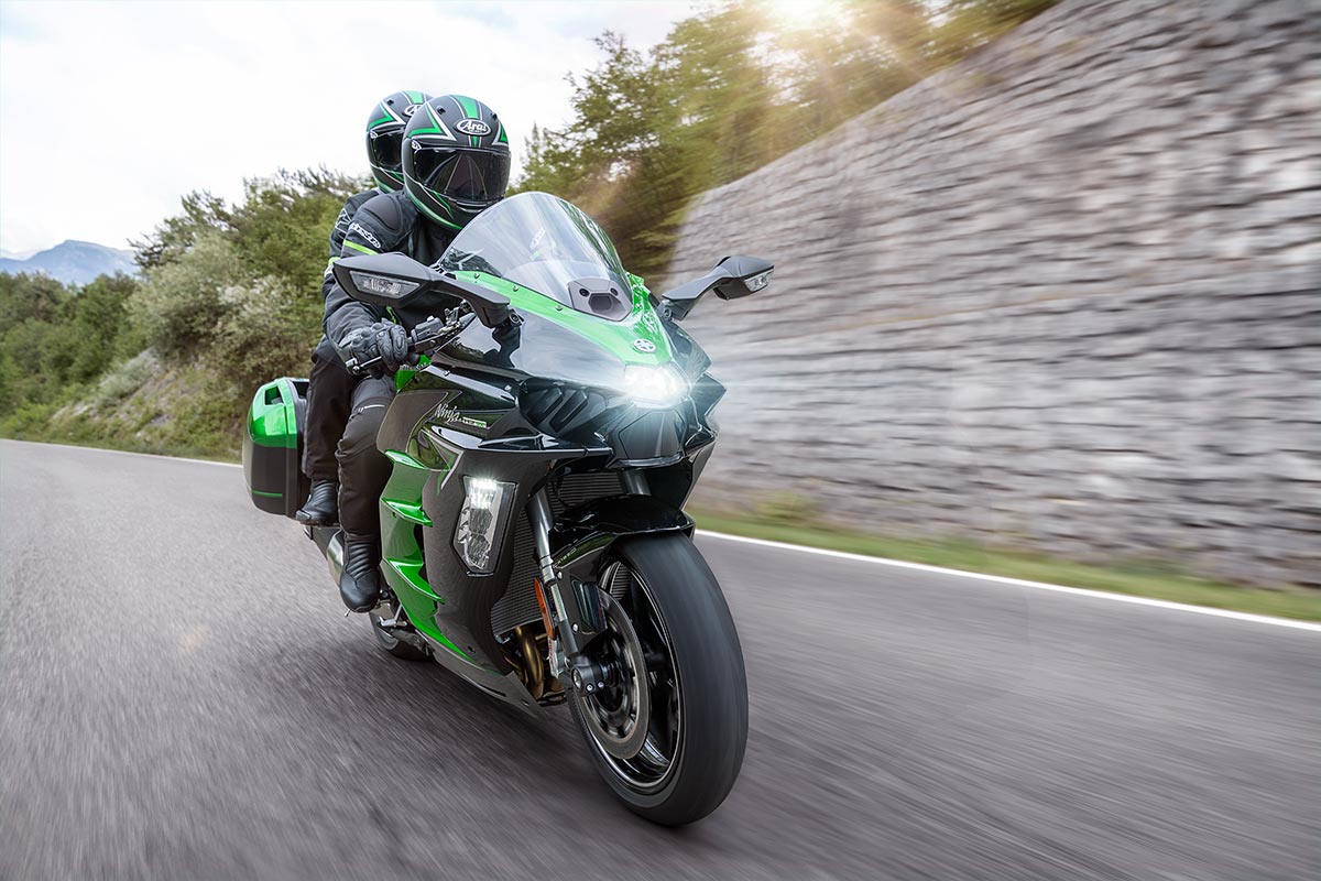 2023 NINJA H2 SX SE