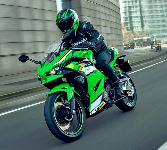 Image of 2025 NINJA 500 SE in action