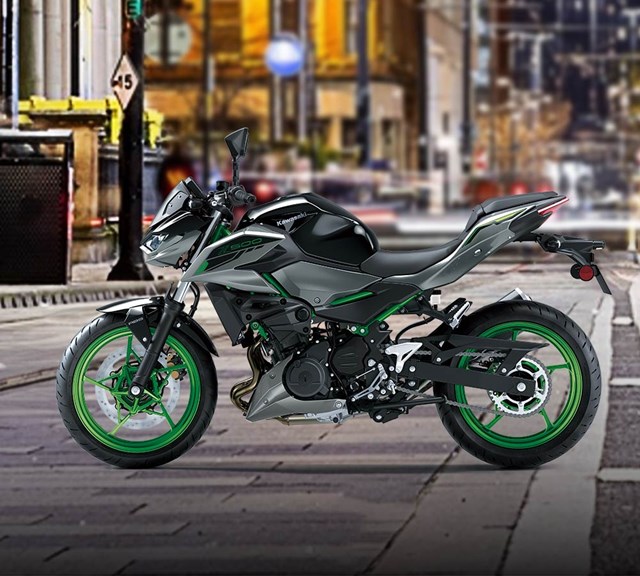 Image of 2025 Z500 SE in action