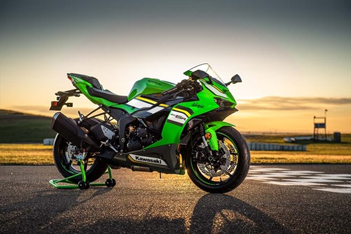 2025 NINJA ZX-6R