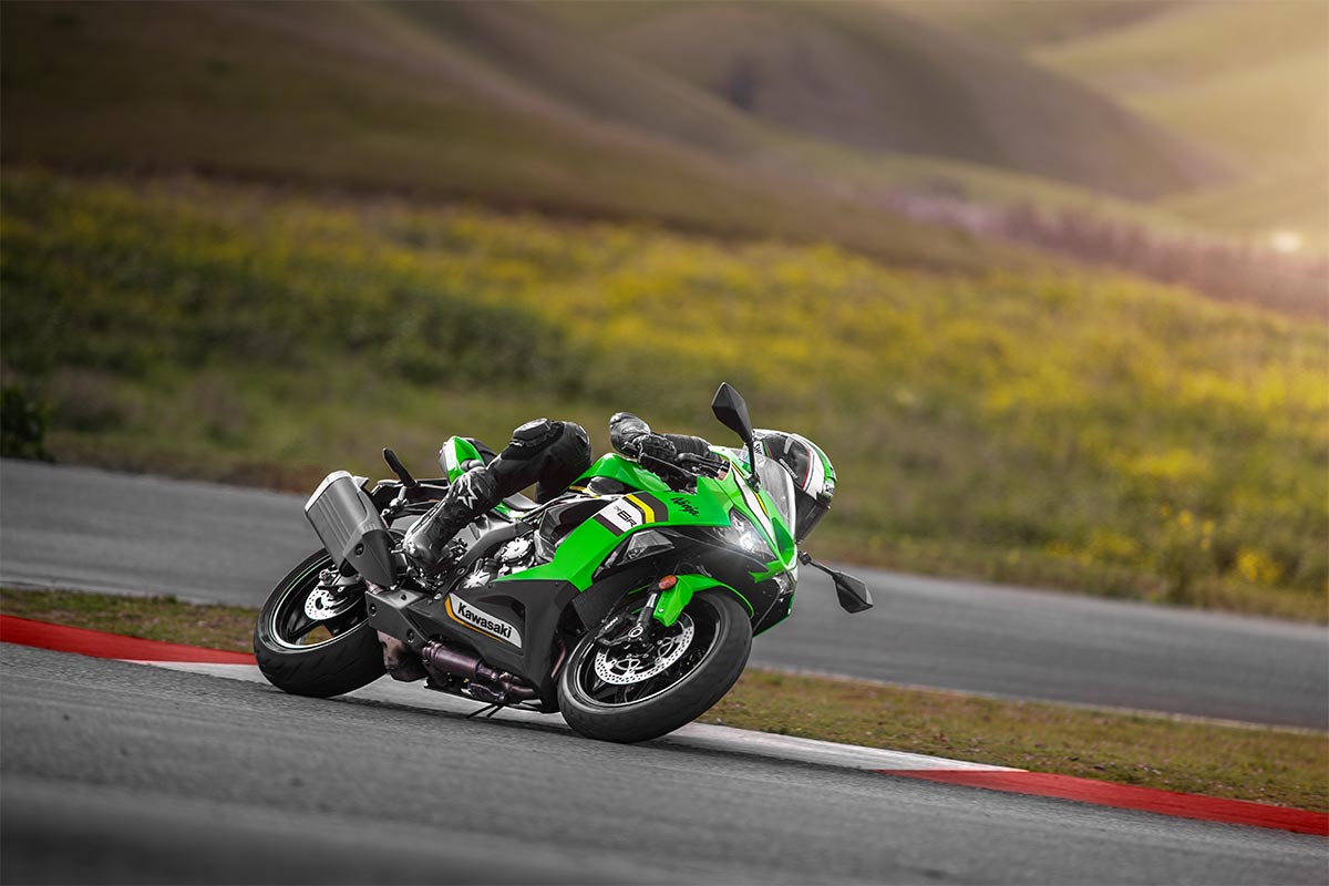 2025 NINJA ZX-6R