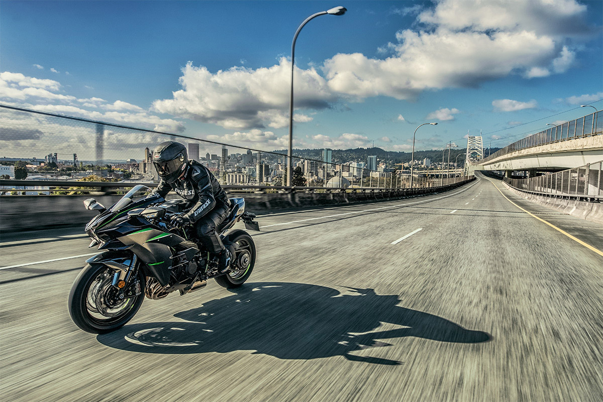 2026 NINJA H2 CARBON